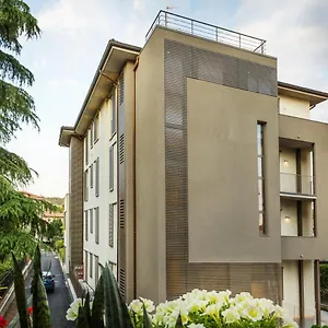 https://san-leonardo-suites.hotelinveneto.com