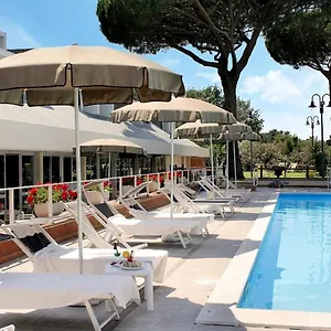https://hotel-la-darsena-puntone-di-scarlino.it-tuscanyhotel.com